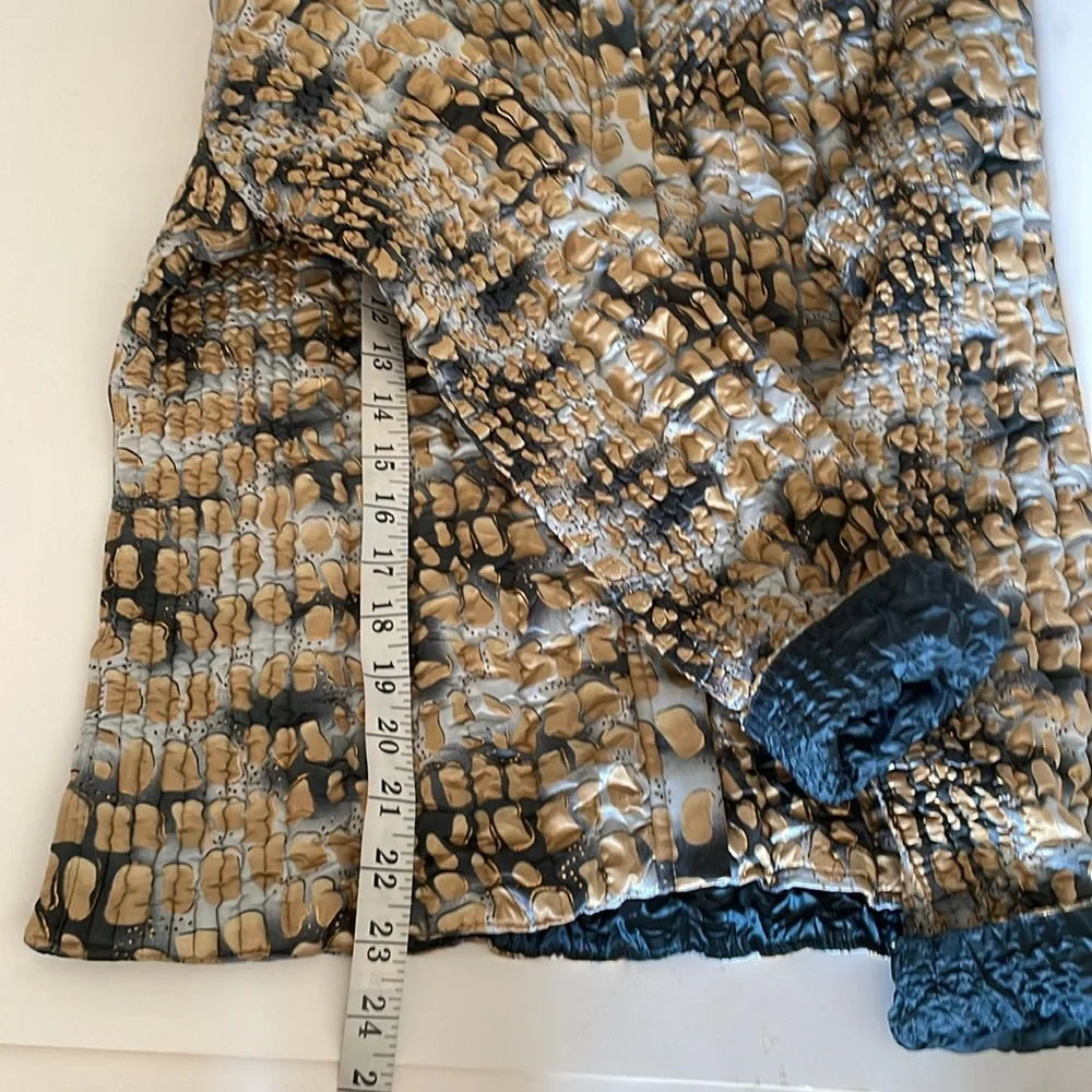 UbU reversible Quilted Crickle Front Zip Jacket Size M